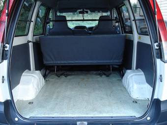 2002 Toyota Town Ace Photos