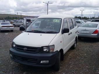 2002 Toyota Town Ace Photos