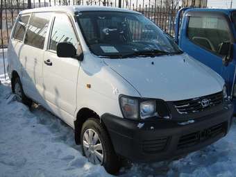 2003 Toyota Town Ace Pictures