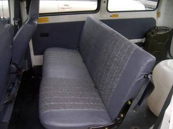 2003 Toyota Town Ace Photos