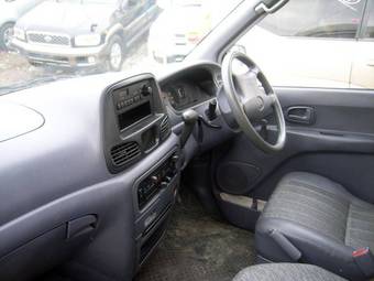 2003 Toyota Town Ace Pictures