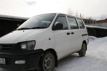 2003 Toyota Town Ace Pictures