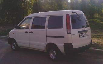 2003 Toyota Town Ace Pictures