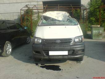 2003 Toyota Town Ace Photos