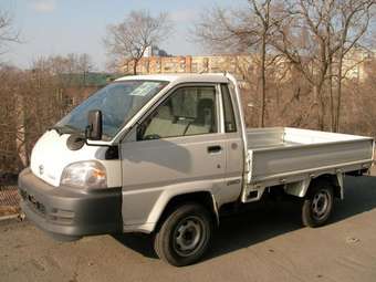 2004 Toyota Town Ace Images