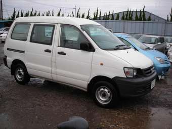 2005 Toyota Town Ace Pictures