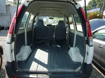 2005 Toyota Town Ace Photos