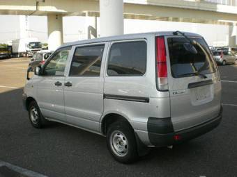 2005 Toyota Town Ace Pictures