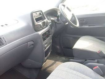 2005 Toyota Town Ace Pics