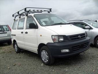 2005 Toyota Town Ace Pics