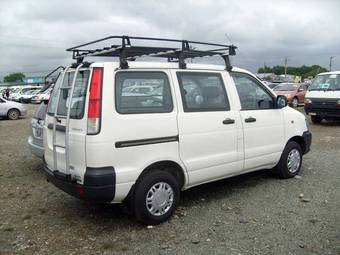 2005 Toyota Town Ace Photos