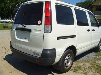 2005 Toyota Town Ace Pictures