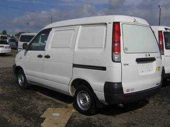 2005 Toyota Town Ace Photos