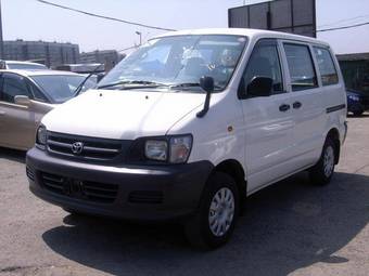 2006 Toyota Town Ace Photos