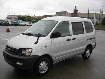 2006 Toyota Town Ace Pictures