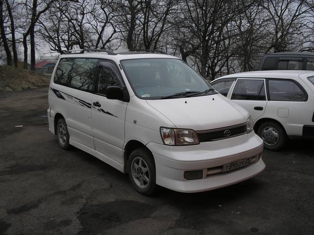 1997 Toyota Town Ace Noah