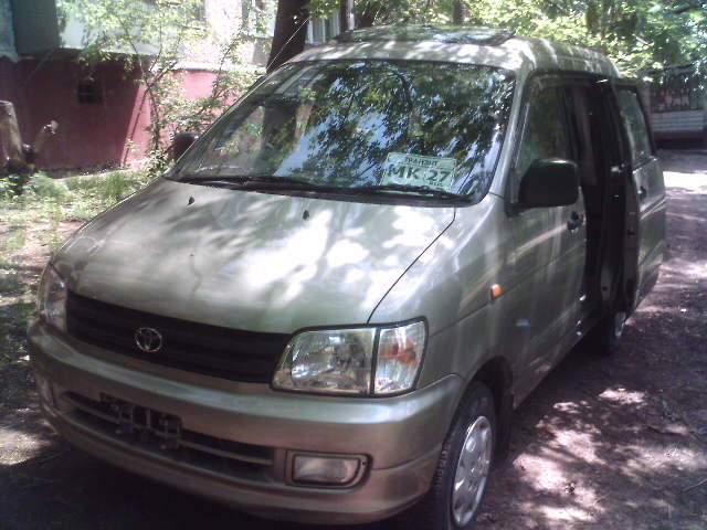 1997 Toyota Town Ace Noah