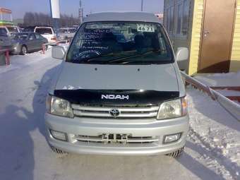 Toyota Town Ace Noah