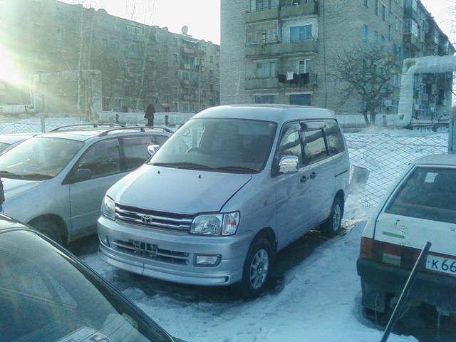 1997 Toyota Town Ace Noah