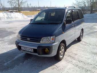 Toyota Town Ace Noah