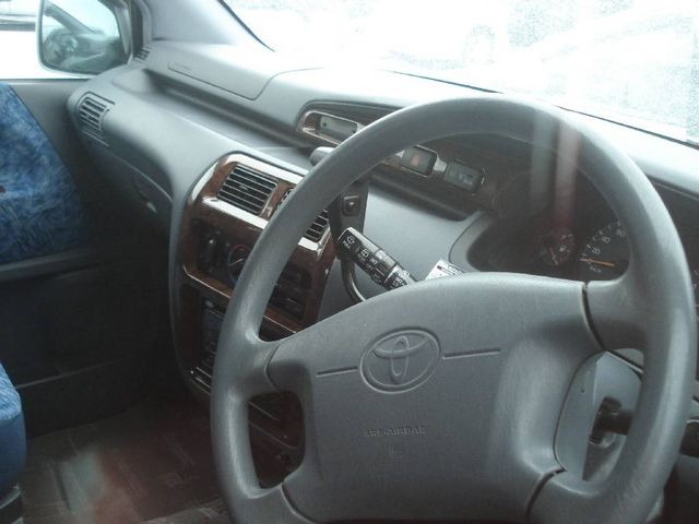 1997 Toyota Town Ace Noah