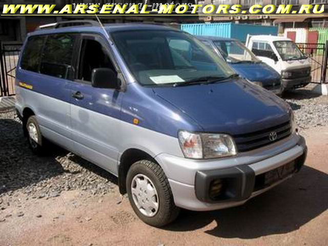 1997 Toyota Town Ace Noah Pictures