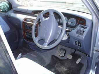 1997 Toyota Town Ace Noah Photos