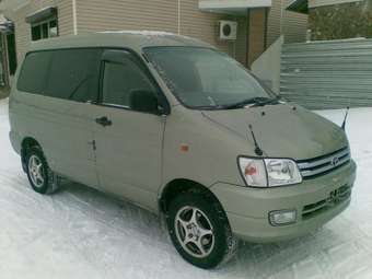 1997 Toyota Town Ace Noah Pictures