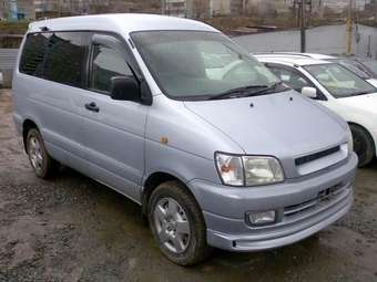 1997 Toyota Town Ace Noah Photos