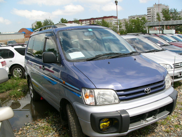 1998 Toyota Town Ace Noah