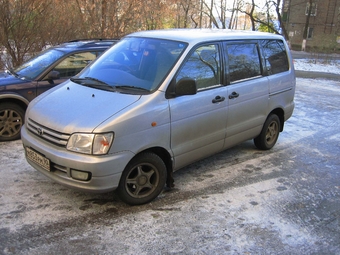 Toyota Town Ace Noah