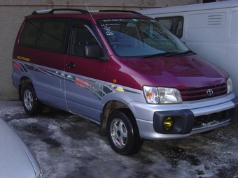 Toyota Town Ace Noah