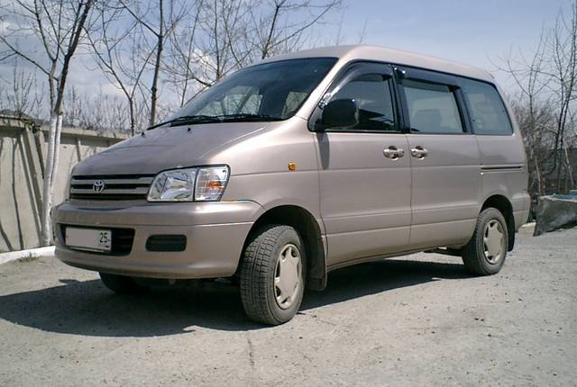 1998 Toyota Town Ace Noah