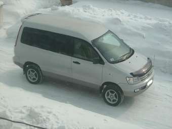 Toyota Town Ace Noah