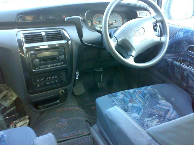 1998 Toyota Town Ace Noah