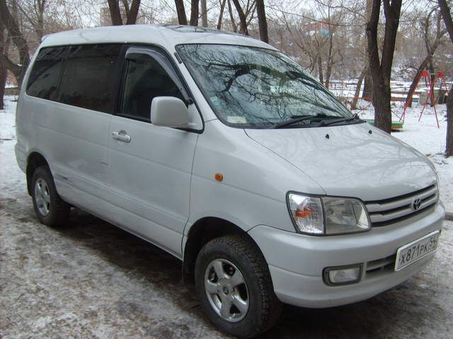 1998 Toyota Town Ace Noah