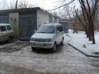 Toyota Town Ace Noah