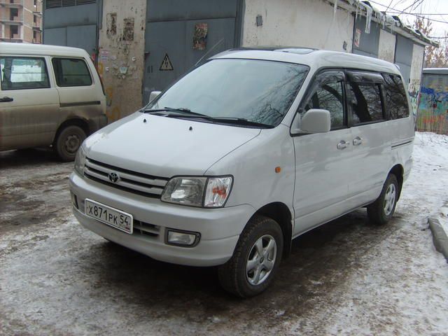 1998 Toyota Town Ace Noah