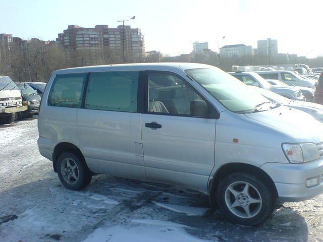 1998 Toyota Town Ace Noah