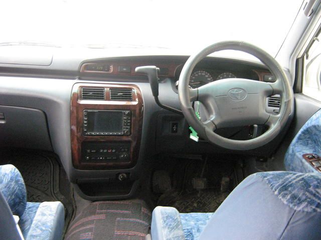 1998 Toyota Town Ace Noah