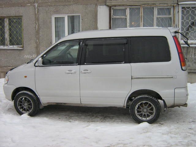 1998 Toyota Town Ace Noah