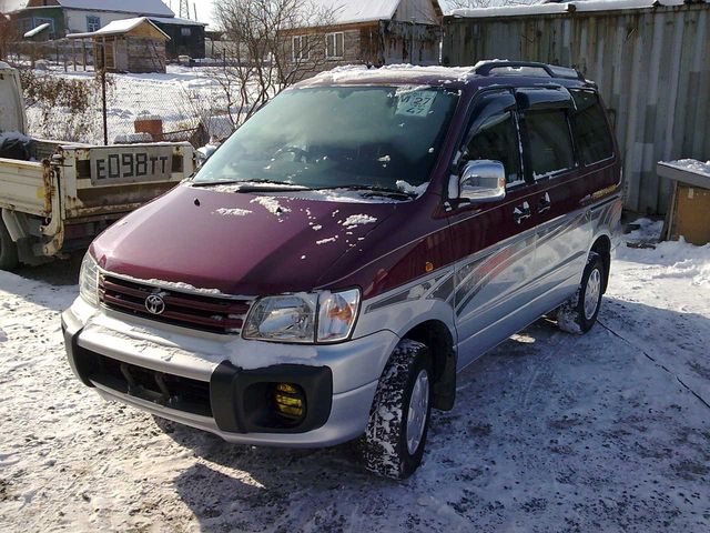 1998 Toyota Town Ace Noah