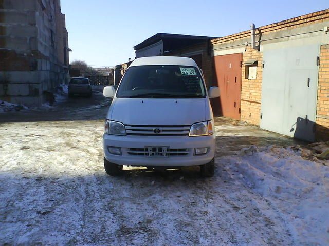 1998 Toyota Town Ace Noah