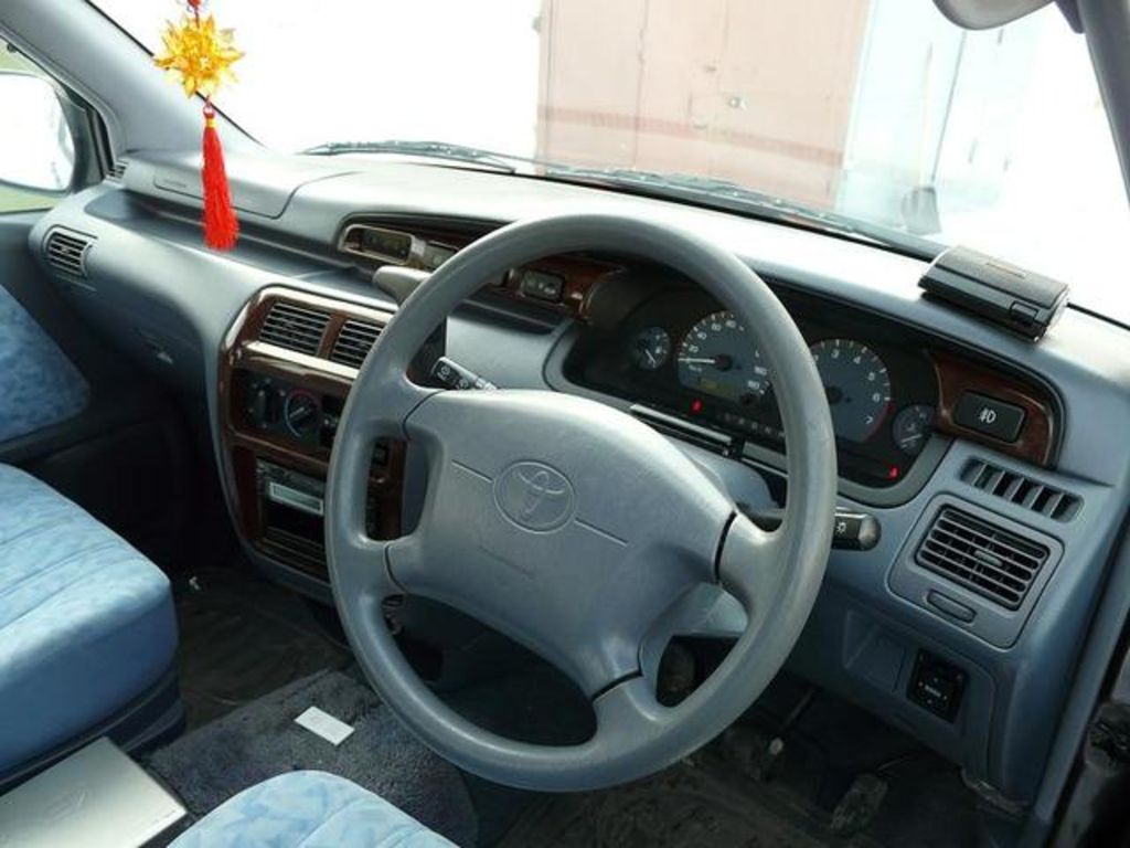 1998 Toyota Town Ace Noah
