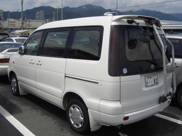 1998 Toyota Town Ace Noah Wallpapers