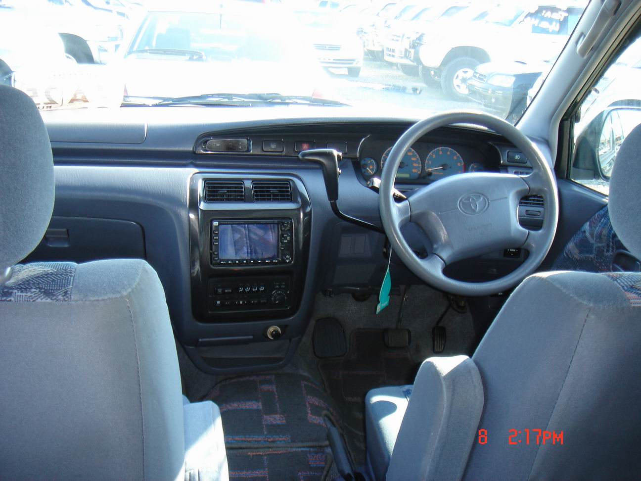 1998 Toyota Town Ace Noah Pictures