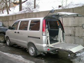 Дверь лит айс. Toyota Town Ace Noah 1999. Toyota Town Ace 1999. Тойота Таун айс Ноах 1999. Toyota Town Ace 1999г.в..