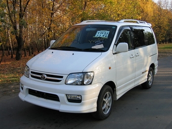 1999 Toyota Town Ace Noah