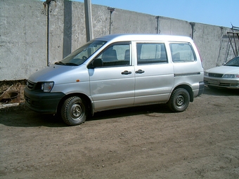 1999 Toyota Town Ace Noah