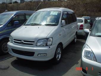 1999 Toyota Town Ace Noah